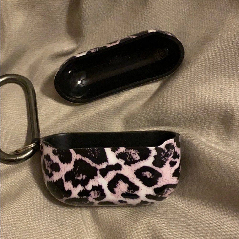 AirPod Pro Case - Picture 2 of 2